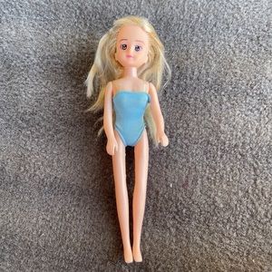 Vintage Basic Sindy Fashion Doll